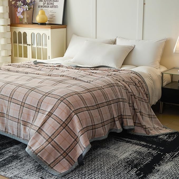 Fleece Bed Blankets Throw Size - Soft Lightweight Plush Fuzzy Cozy Luxury Blanket Microfiber Throw for Couch Bed,All-Season Breathable,40x60 Inches