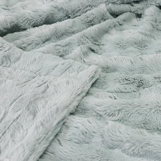 TOONOW Faux Fur Luxury Throw Blanket,Double Side Soft Fluffy Shaggy Fuzzy Blanket for Couch Sofa Bed (Glacier Gray, X-Large Twin Size)