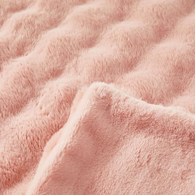 Faux Fur Throw Blanket for Couch Cozy Fuzzy Soft Plush Thick Fluffy Fleece Bubble Blanket for Sofa Bedroom Living Room, 63x79 Inches Pink