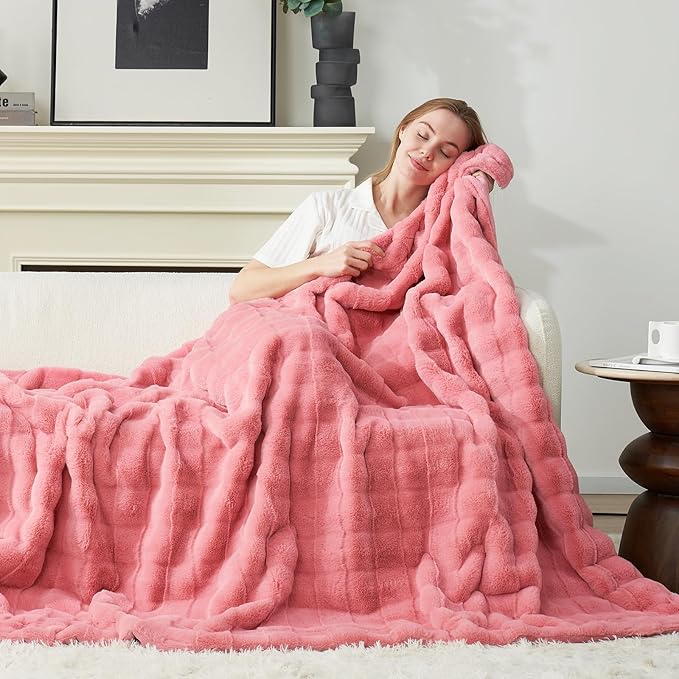 Cozy Bliss Fluffy Pink Faux Fur Throw Blanket for Couch,Warm Cozy Soft Throw Blankets for Sofa Bed Living Room,50x60 Inches