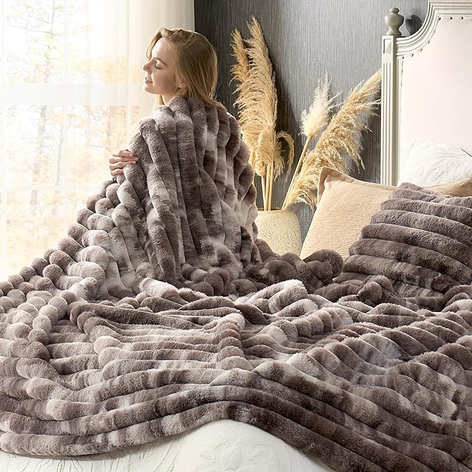 Cozy Bliss Faux Fur Throw Blanket for Couch, Cozy Warm Plush Striped Blanket for Sofa Bedroom Living Room, 108 * 90 Inches Tie-dye Grey