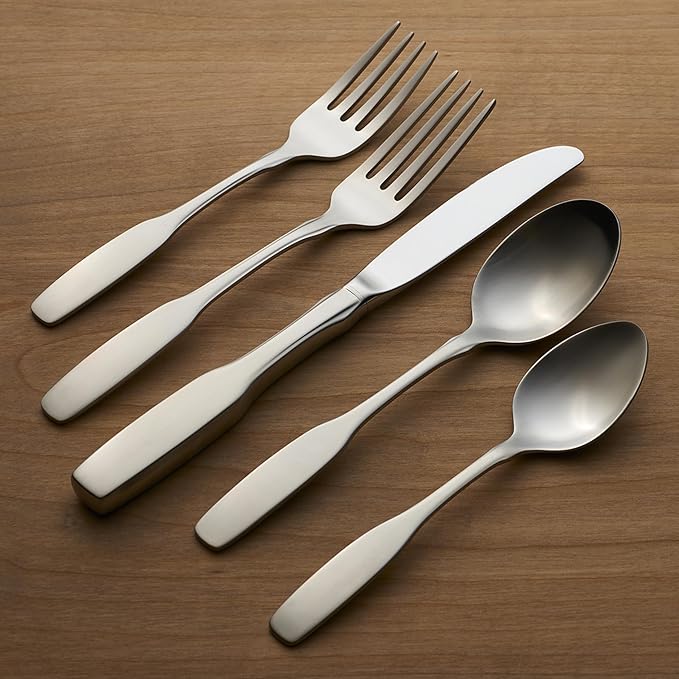 Oneida Paul Revere Fine Flatware Dinner Spoons, Set of 4, 18/10 Stainless Steel