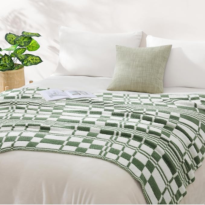 WRENSONGE Checkered Throw Blanket Olive Green Soft Cozy Fluffy Warm Hand Made Weave Throw Blankets for Couch, Sofa, Chair, Bed, Camping, Picnic, Travel Lightweight Bed Blanket - 60"*80"