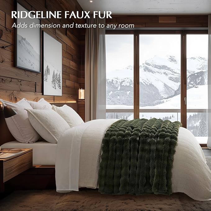 EverGrace Ultra Soft Luxury Fluffy Faux Rabbit Fur Throw Blanket, Thick Warm Bubble Throw for Bed, Cozy Plush Reversible Blankets for Couch, Chair, Sofa, Green, 60x80 Inches