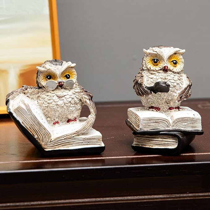 Adorable Reading Owl Statue, 2 Wise Owl Thinker Sculptures Home Decor Accents, Retro Animal Decor Owl Figurines for Living Room Bedroom Office TV Stand Tabletop Shelf Mantel, Gift for Men Birds Lover