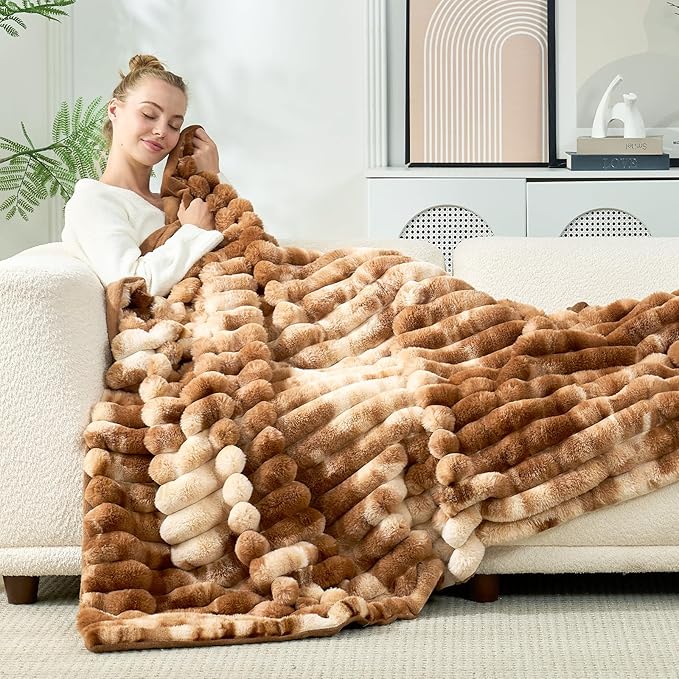 Cozy Bliss Faux Fur Throw Blanket for Couch, Cozy Warm Plush Striped Blanket for Sofa Bedroom Living Room, 90 * 90 Inches Tie-dye Brown