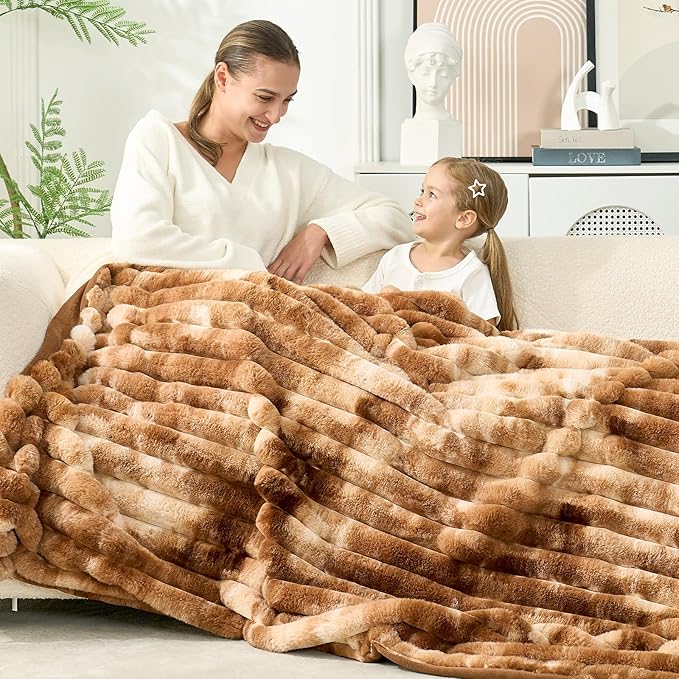 Cozy Bliss Faux Fur Throw Blanket for Couch, Cozy Warm Plush Striped Blanket for Sofa Bedroom Living Room, 90 * 90 Inches Tie-dye Brown