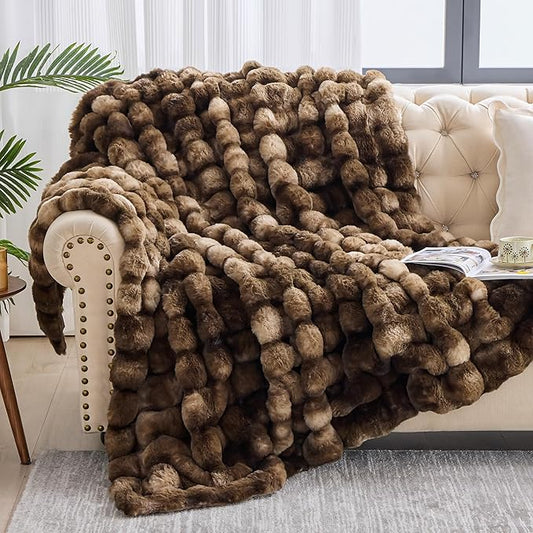 Luxury 1000GSM Faux Rabbit Fur Throw Blanket, Super Heavy Warm Cozy Blankets for Couch Bed Sofa, Bubble Plush Fuzzy Elegant Soft Reversible Mink Blanket for Living Room Bedroom, Brown