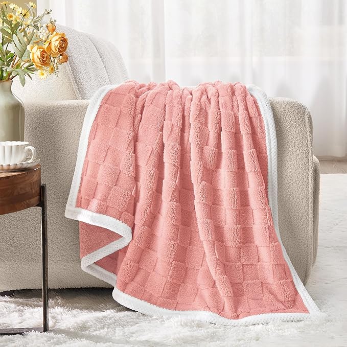 BEDELITE Super Soft Throw Blanket for Couch and Bed, Lightweight Cozy Fluffy Decorative 3D Checkered Blanket, Warm and Fuzzy Fleece Blanket for Camping, Travel(Pink, 50"x60")