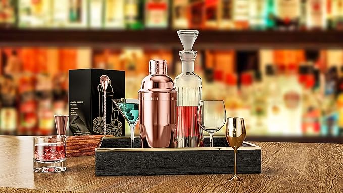 Cocktail Shaker Set,24 oz Martini Shaker,Food Grade Stainless Steel Martini Mixer Built-in Strainer,Drink Shaker by LUCKYGOOBO,Bartender Kit Gifts. (Rose Gold)