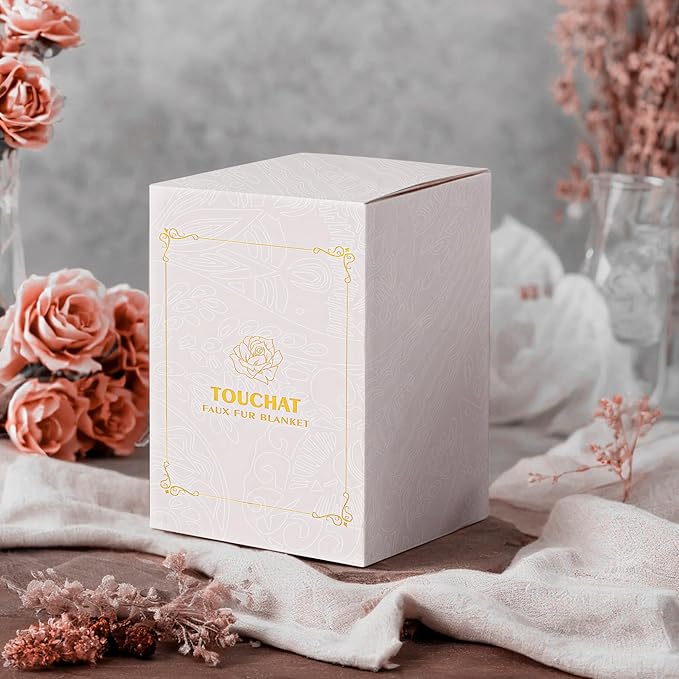 Touchat Faux Fur Throw Blanket, Luxury 1000GSM Ultra Thick Warm Rabbit Blanket for Couch Bed Sofa, 3D Checkered Pattern Lola Minky Comfort Blankets for Bedroom Living Room Women Gift, Green