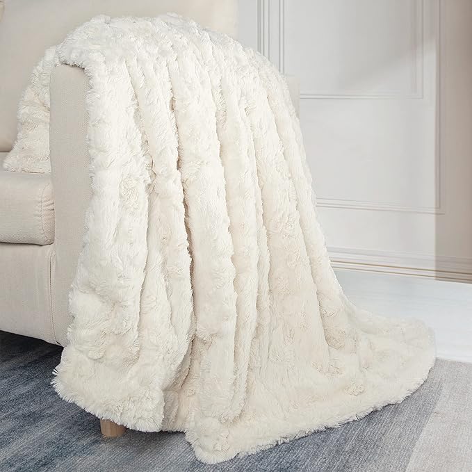 TOONOW Faux Fur Luxury Throw Blanket,Double Side Soft Fluffy Shaggy Fuzzy Blanket for Couch Sofa Bed (Cream, Throw)