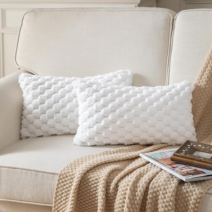 Pack of 2 Super Soft Throw Pillow Covers 12x20 Inch Faux Fur Plush Pillowcase Luxury Cozy Fluffy Decorative Cushion Cover for Sofa Couch Bed Livingroom Cream White