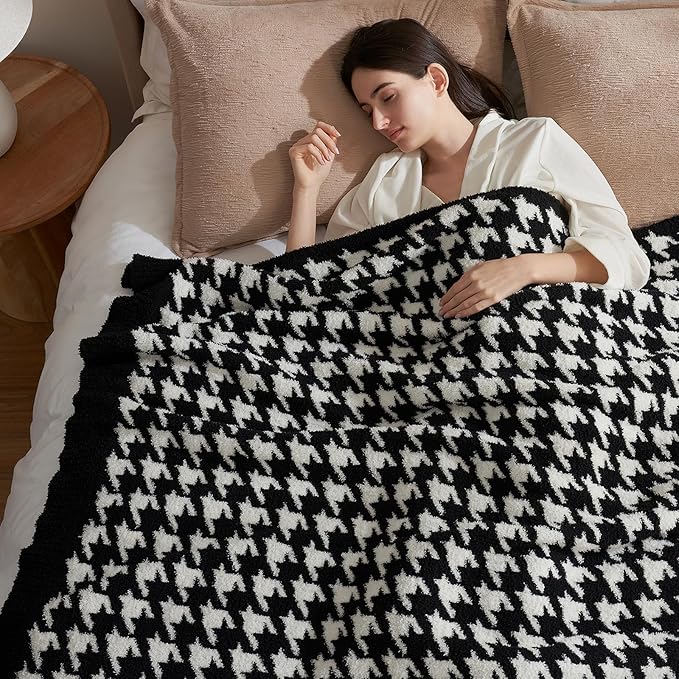 Snuggle Sac Houndstooth Throw Blanket for Couch, Reversible Super Soft Warm Blankets Cozy Knit Fuzzy Plush Lightweight Throws for Sofa, Bed, Camping, Black,50x60 inches