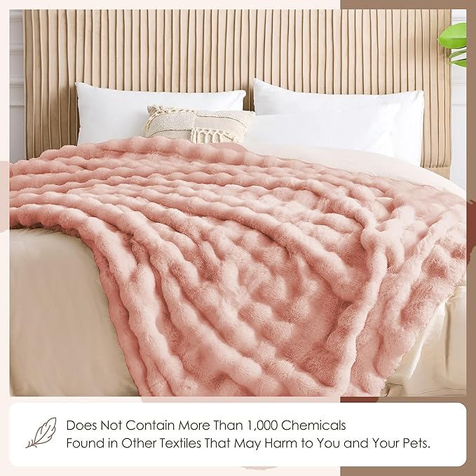 Luxury 1000GSM Faux Rabbit Fur Throw Blanket, Super Heavy Warm Cozy Blankets for Couch Bed Sofa, Bubble Plush Fuzzy Elegant Soft Reversible Mink Blanket for Living Room Bedroom, Pink
