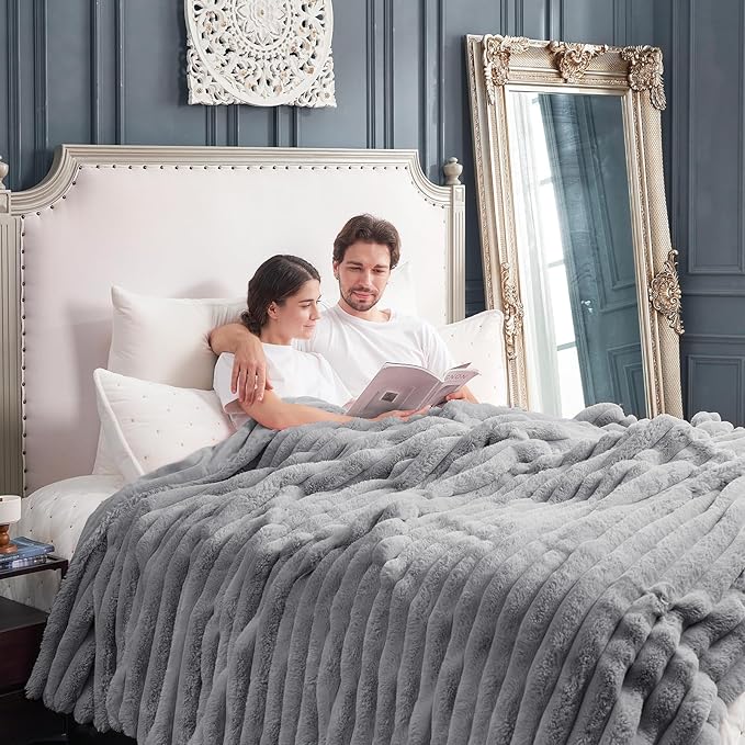 Cozy Bliss Faux Fur Throw Blanket for Couch, Cozy Warm Plush Striped Blanket for Sofa Bedroom Living Room, 90 * 90 Inches Gray