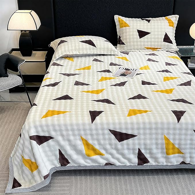 Fleece Bed Blankets Twin Size - Soft Lightweight Plush Fuzzy Cozy Luxury Blanket Microfiber Throw for Couch Bed,All-Season Breathable,60x80 Inches