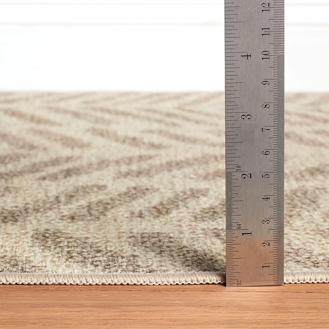 Dash & Albert Rowley Grey Machine Washable Rug, 6 X 9 Feet, Grey Graphic Pattern