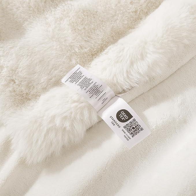 Amélie Home Faux Fur Throw Blanket, Ultra Soft Fuzzy Plush Bubble Blanket for Couch, Bed & Living Room, 60"x80", Cream White