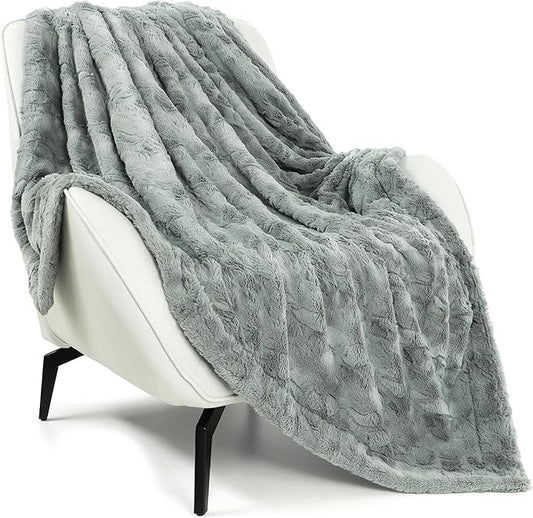 TOONOW Faux Fur Luxury Throw Blanket,Double Side Soft Fluffy Shaggy Fuzzy Blanket for Couch Sofa Bed (Glacier Gray, Throw)
