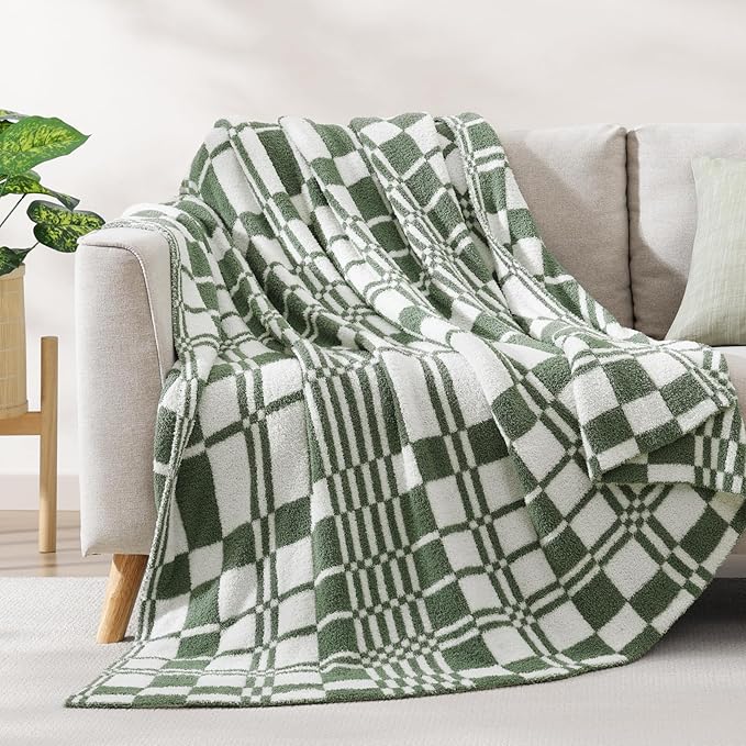 WRENSONGE Checkered Throw Blanket, Olive Green Soft Cozy Fluffy Warm Hand Made Throw Blankets for Couch, Sofa, Chair, Bed, Camping, Picnic, Travel Lightweight Bed Blanket - 50"*60"