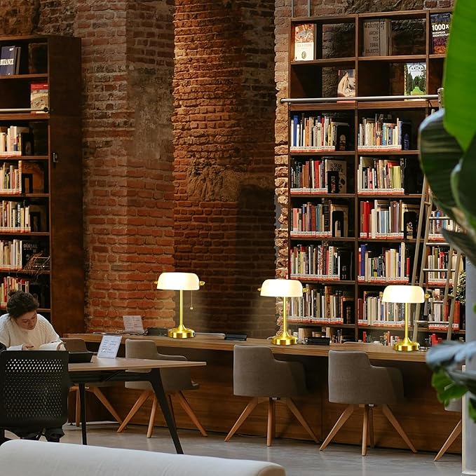 Vintage Desk Lamp Bankers Lamp - Retro Table Lamp with USB & Type C Charging Ports Traditional Pull Chain Switch Library Lamp for Home Office Nightstand Bedroom Side Table Lamp(T45 Bulb Included)