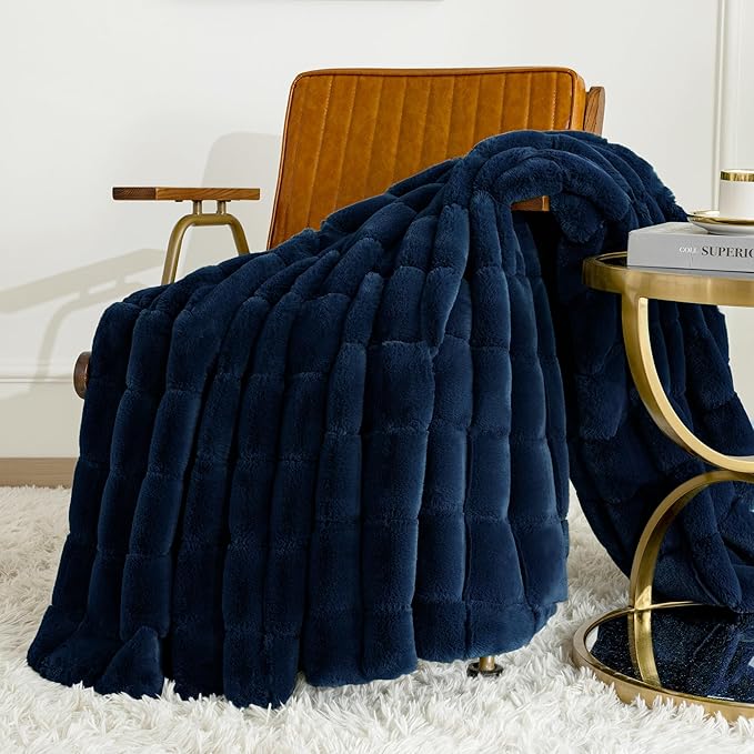 Touchat Faux Fur Throw Blanket, Luxury 1000GSM Ultra Thick Warm Rabbit Blanket for Couch Bed Sofa, 3D Checkered Pattern Lola Minky Comfort Blankets for Bedroom Living Room Women Gift, Blue