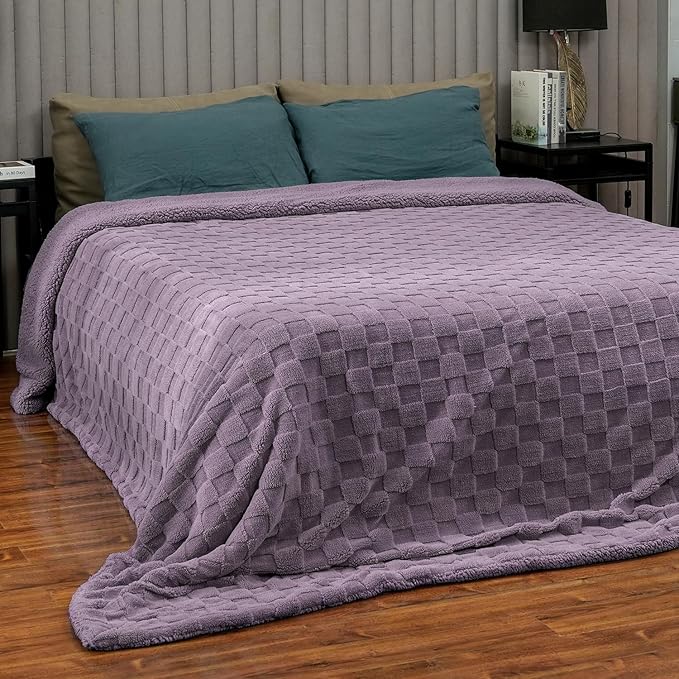 Pawque Super Soft Cozy Throw Blanket Queen Size for Couch Bed, Fluffy Sherpa Fleece Reversible Thick Warm Fuzzy Blanket for All-Season, 3D Checkered Jacquard Decorative Blankets, Purple, 90"x90"