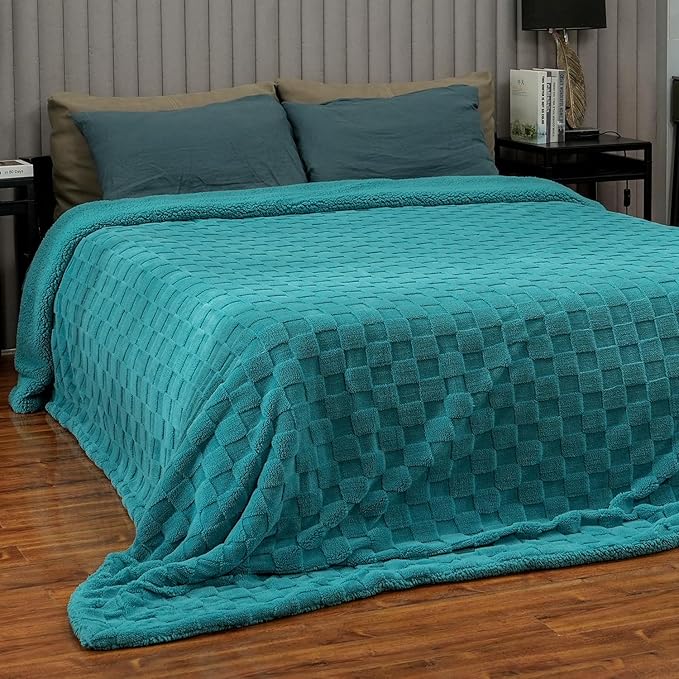 Pawque Super Soft Cozy Throw Blanket Queen Size for Couch Bed, Fluffy Sherpa Fleece Reversible Thick Warm Fuzzy Blanket for All-Season, 3D Checkered Jacquard Decorative Blankets, Teal Green, 90"x90"