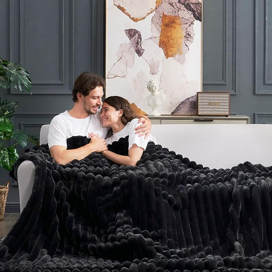 Cozy Bliss Faux Fur Throw Blanket for Couch, Cozy Warm Plush Striped Blanket for Sofa Bedroom Living Room, 90 * 90 Inches Black