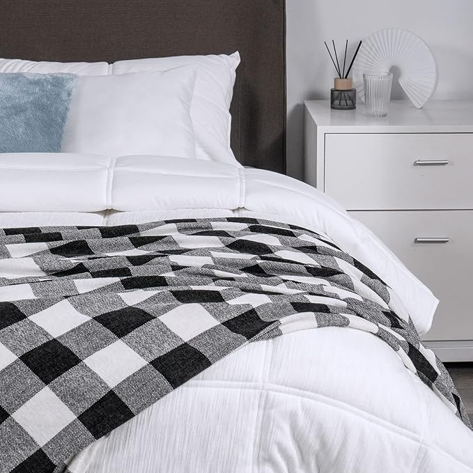 RECYCO Buffalo Paid Chenille Throw Blanket for Couch, Soft Cozy Decorative Buffalo Check Blanket Throw with Tassels for Bed Sofa, Lightweight Chenille Knitted Throw, Plaid Black Off White, 50'' x 60''