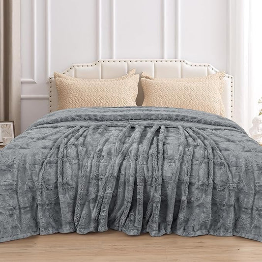 TOONOW Faux Fur Luxury Throw Blanket,Double Side Soft Fluffy Shaggy Fuzzy Blanket for Couch Sofa Bed (Light Grey, X-Large Twin Size)