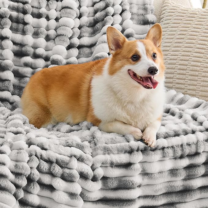 BEDELITE Fleece Throw Blanket for Couch - 300GSM Soft & Warm Fluffy Tie-dye Grey Blanket, Decorative and Giftable Striped Blankets for Women, Men, 50"x60"