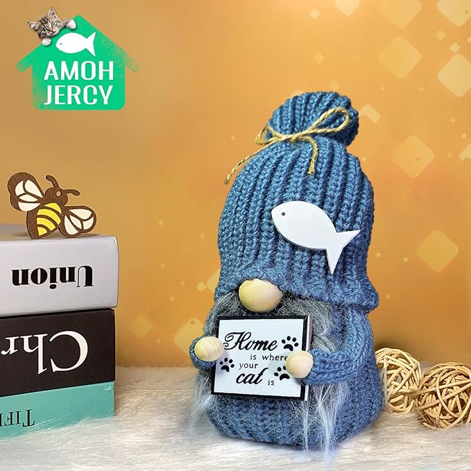 Cat Lover Gnome - Handmade Scandinavian Gnome Figurine - Home Decor for Cat Owners - Cute Pet-Themed Shelf & Mantel Decoration - Gift for Cat Lovers