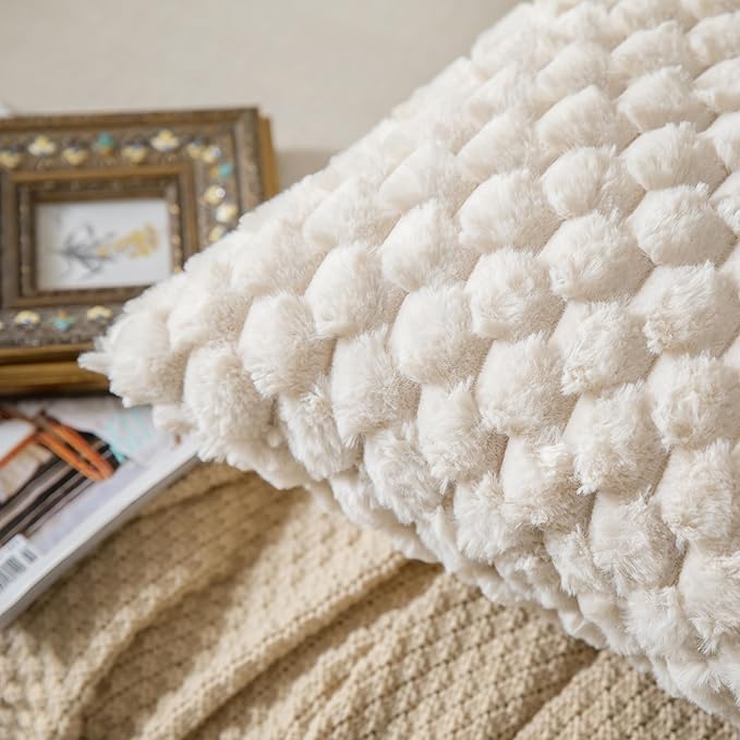 Pack of 2 Super Soft Throw Pillow Covers 12x20 Inch Faux Fur Plush Pillowcase Luxury Cozy Fluffy Decorative Cushion Cover for Sofa Couch Bed Livingroom Beige