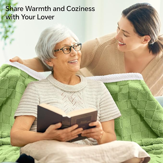 BEDELITE Super Soft Throw Blanket for Couch and Bed, Lightweight Cozy Fluffy Decorative 3D Checkered Blanket, Warm and Fuzzy Fleece Blanket for Camping, Travel(Green, 60"x80")