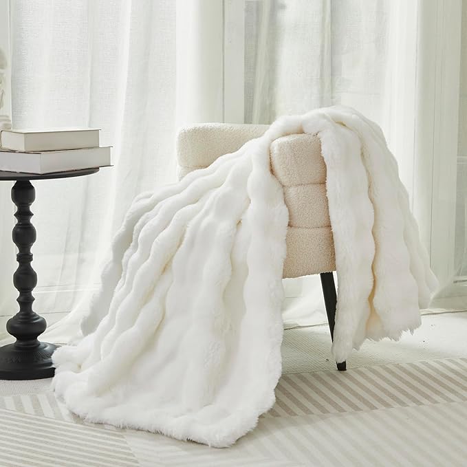 Faux Fur Throw Blanket for Couch Cozy Fuzzy Soft Plush Thick Fluffy Fleece Bubble Blanket for Sofa Bedroom Living Room, 63x79 Inches White