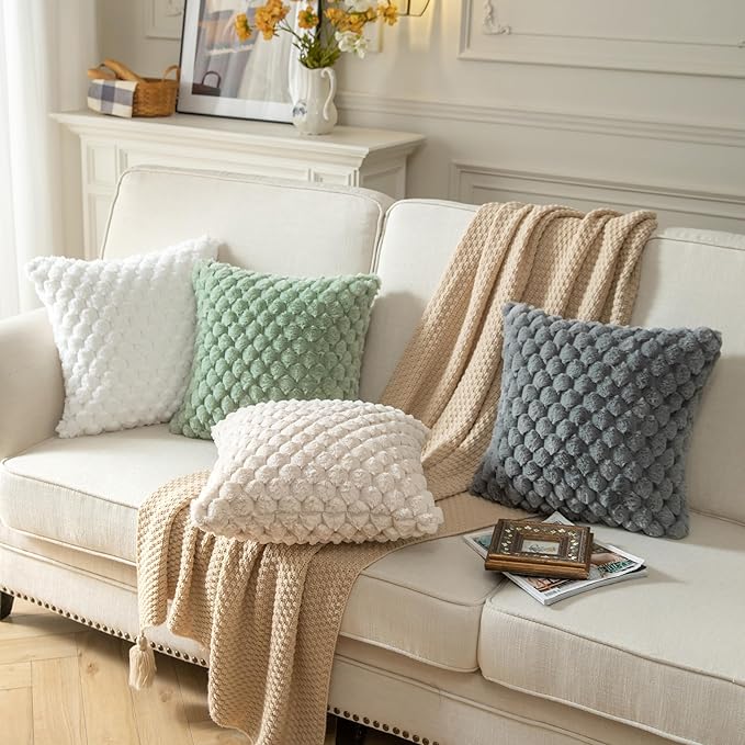 Pack of 2 Super Soft Throw Pillow Covers 18x18 Inch Faux Fur Plush Pillowcase Luxury Cozy Fluffy Decorative Cushion Cover for Sofa Couch Bed Livingroom Cream White