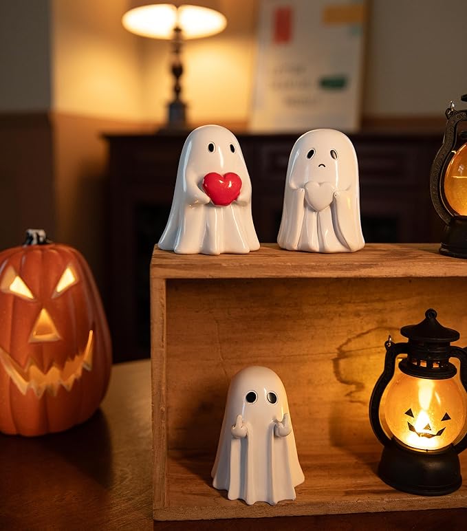 Halloween Ghost Figurine 3pcs Resin Ghost Spooky Statue Set Quirky Gifts Small Figurines for Halloween Party Tabletop Desk Home Decor