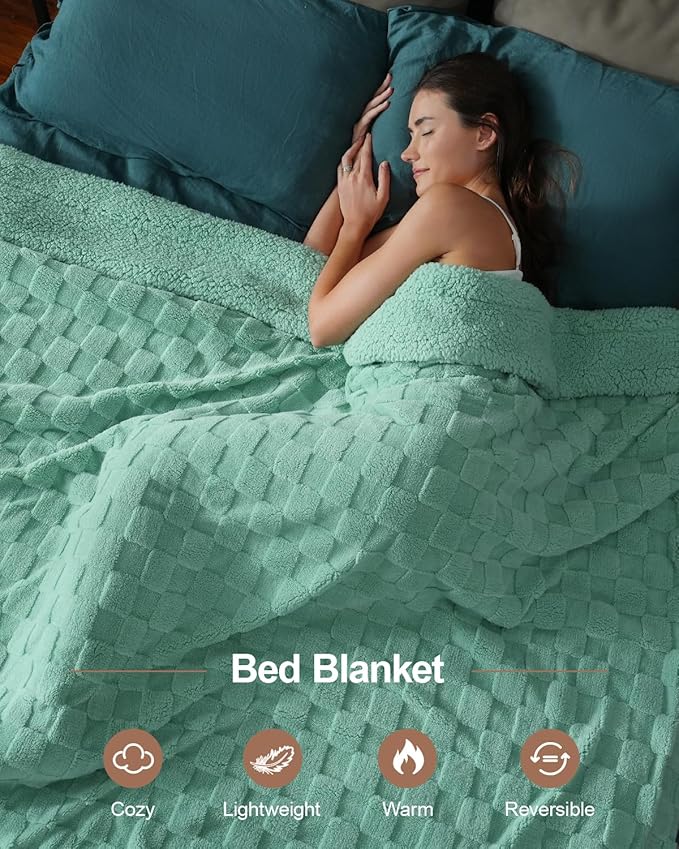 Pawque Super Soft Cozy Throw Blanket King Size for Couch Bed, Fluffy Sherpa Fleece Reversible Thick Warm Fuzzy Blanket for All-Season, 3D Checkered Jacquard Decorative Blankets, Sage Green, 108"x90"