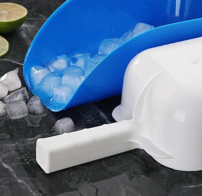 New Star Foodservice 34486 Polycarbonate Plastic Utility Ice Scoop, White, 64-Ounce
