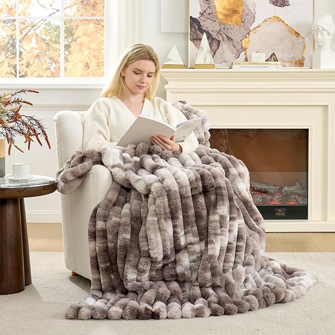 Cozy Bliss Faux Fur Throw Blanket for Couch, Cozy Warm Plush Striped Blanket for Sofa Bedroom Living Room, 50 * 60 Inches Tie-dye Grey