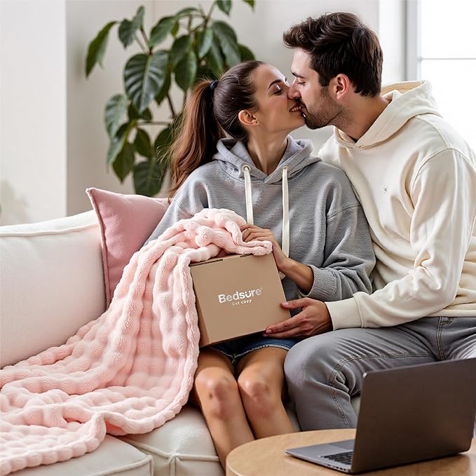 Bedsure 3D Bubble Blanket for Couch - GentleSoft Pink Throw Blanket for Sofa Bed Room Decor - Luxury Warm Cozy Gifts for Grilfriend, All Seasons, Crystal Pink, 50"×60"