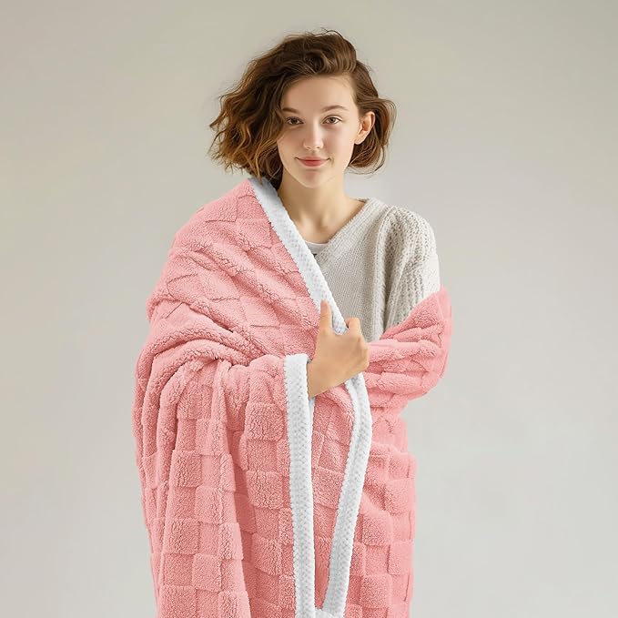 BEDELITE Super Soft Throw Blanket for Couch and Bed, Lightweight Cozy Fluffy Decorative 3D Checkered Blanket, Warm and Fuzzy Fleece Blanket for Camping, Travel(Pink, 50"x60")