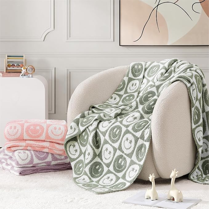 WRENSONGE Checkered Throw Blanket Seagrass Smiling Face Soft Cozy Fluffy Warm Hand Made Throw Blankets for Couch, Sofa, Chair, Bed, Camping, Picnic, Travel Lightweight Bed Blanket - 50"*60"