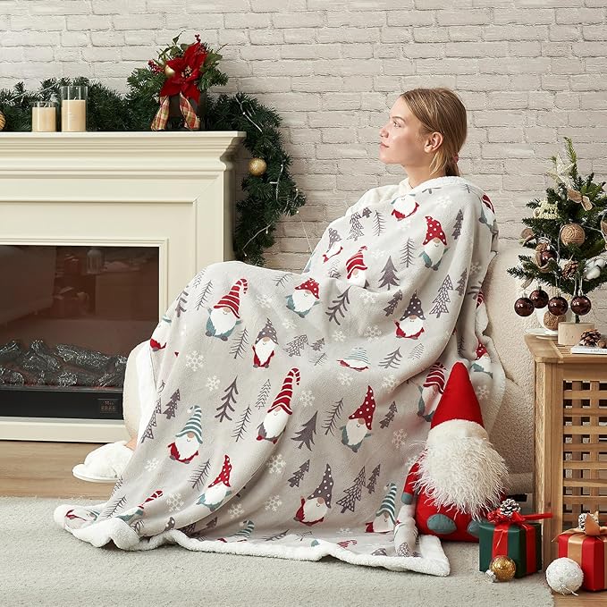 Cozy Bliss Gnome Throw Blanket Christmas Sherpa Blanket Warm Reversible Plush Throw Blanket,Ultra Soft Cozy Blanket for Couch,Sofa and Bed(Xmas Gnome,50"x60")