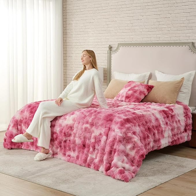 Cozy Bliss Faux Fur Throw Blanket for Couch, Bubble Plush Blanket King Size, Fuzzy Soft & Thick Blanket for Bed Sofa Living Room, 108x90 Inches Tie-dye Pink