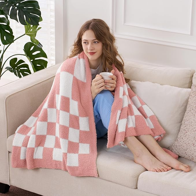 Joiedomi Throw Blanket for Couch, Pink White Checkered Knitted Blankets Gifts for Women Mom Girls, Cozy Cute Soft Throw Home Room Decor Aesthetic Women Mothers Birthday Gifts 50x70 Inches