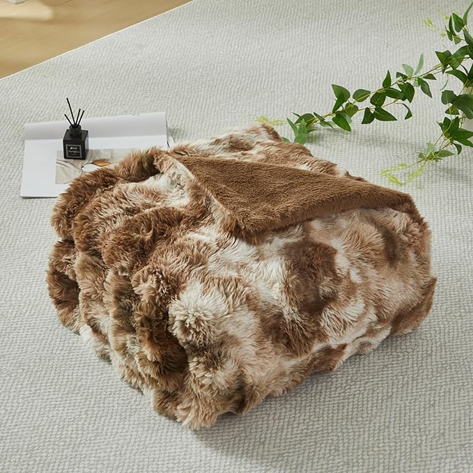 Faux Fur Throw Blanket for Couch Cozy Fuzzy Soft Plush Thick Fluffy Fleece Bubble Blanket for Sofa Bedroom Living Room, 63x79 Inches Coffee