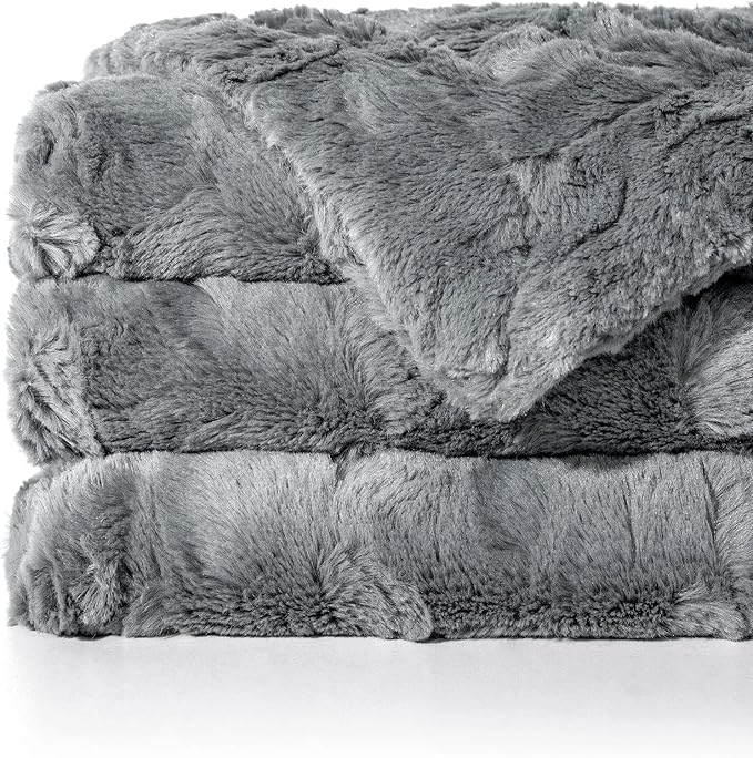 TOONOW Faux Fur Luxury Throw Blanket,Double Side Soft Fluffy Shaggy Fuzzy Blanket for Couch Sofa Bed (Light Grey, Throw)